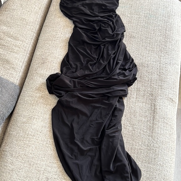 Norma Kamali DIANA DRESS black one shoulder - Picture 9 of 16